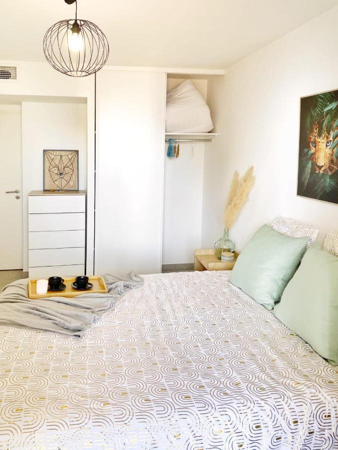 Luxurious Flat At 5 Min By Walk To Monaco, Free Parking And Sea View Apartment Бюсолей Екстериор снимка